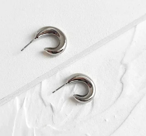 Héloïse | Boucles d’oreilles dorées minimalistes