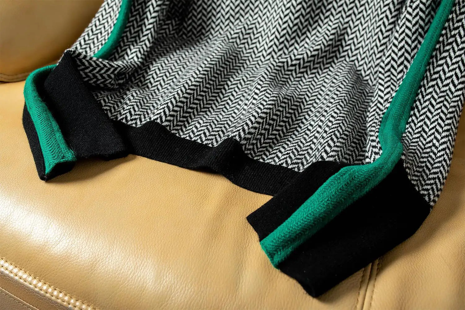 Océane | Pull col montant à motifs chevrons