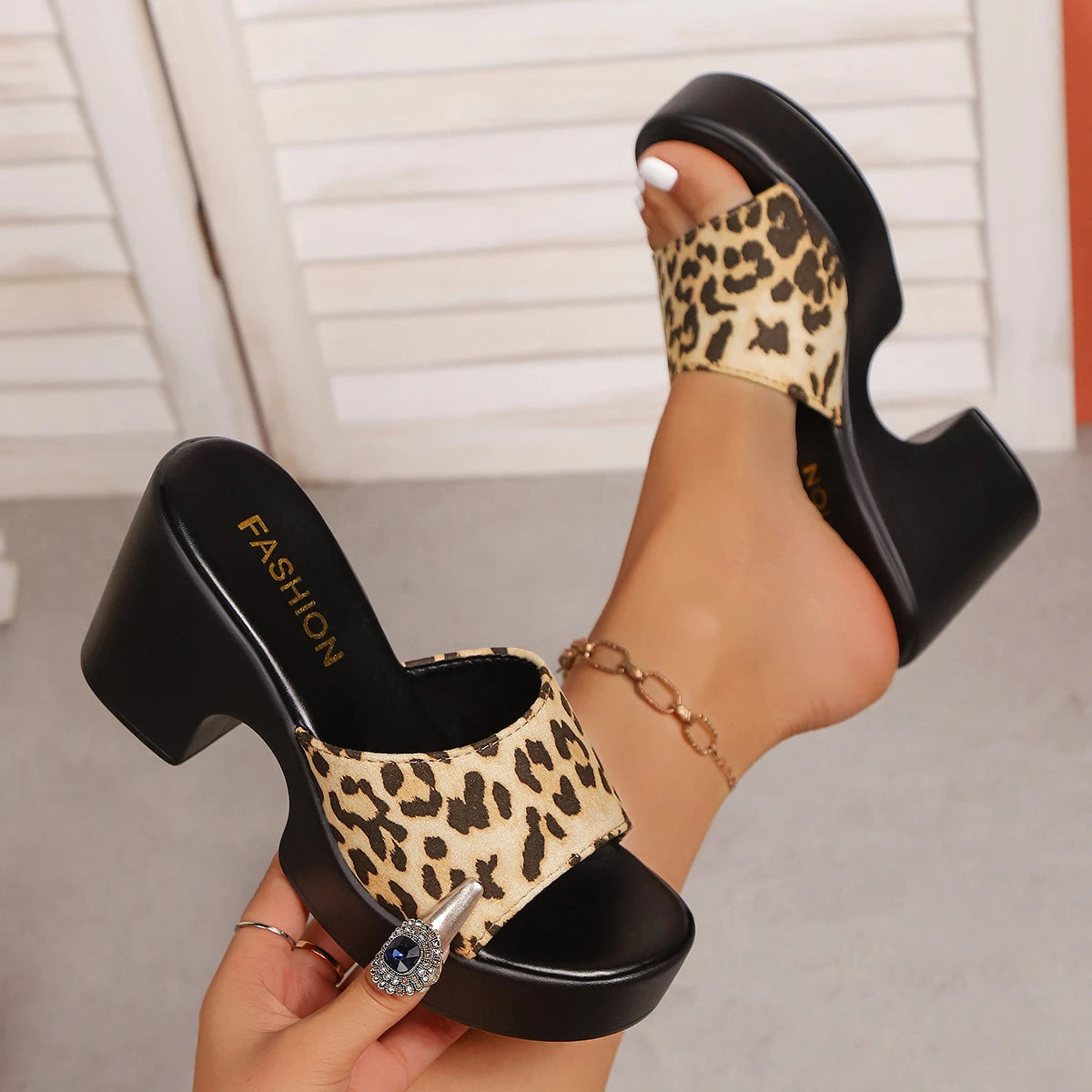 Florence | Sandales noires à plateforme