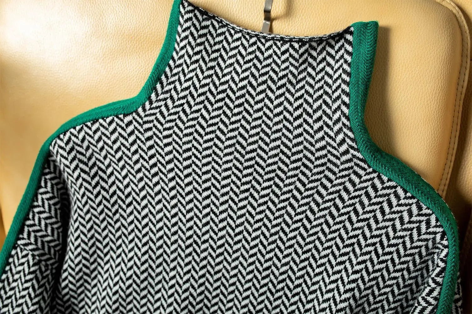 Océane | Pull col montant à motifs chevrons