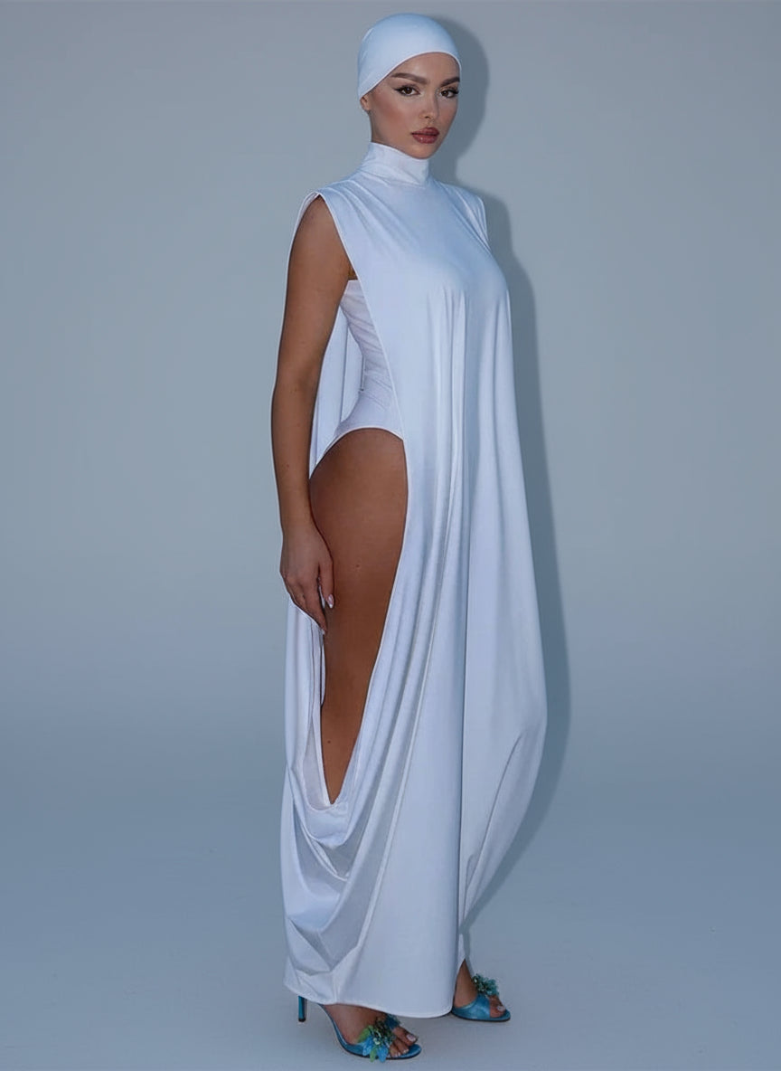 Nerissa | Robe blanche fendue