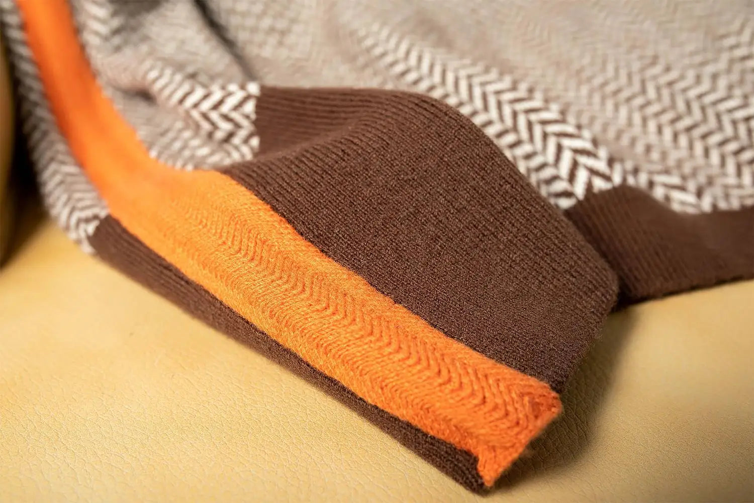 Océane | Pull col montant à motifs chevrons