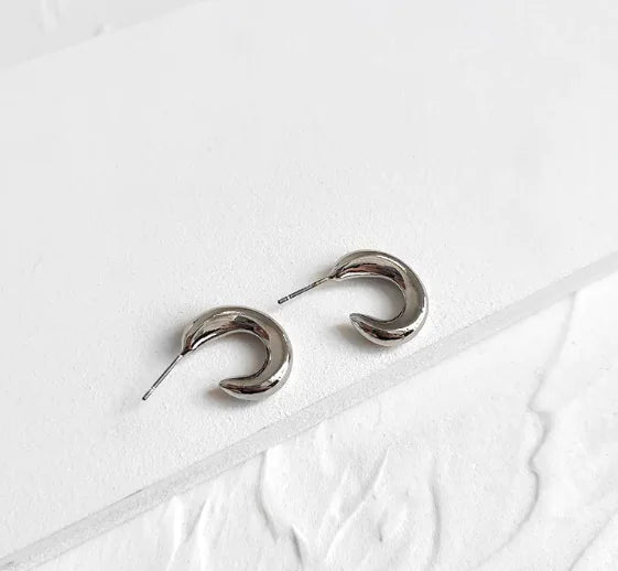 Héloïse | Boucles d’oreilles dorées minimalistes